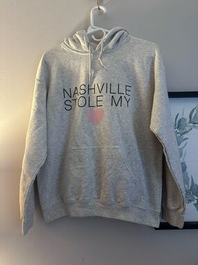Kittenish Nashville Stole My Heart Light Gray Pullover Sweatshirt